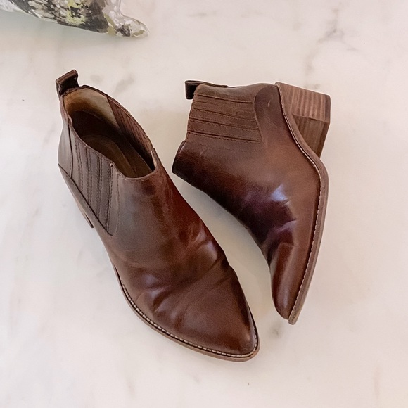 Madewell Shoes - Madewell women’s booties size 6.5 brown leather